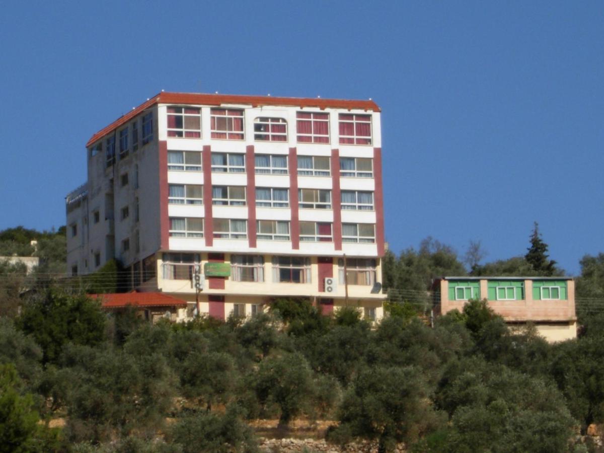 Ajloun Hotel Exterior foto